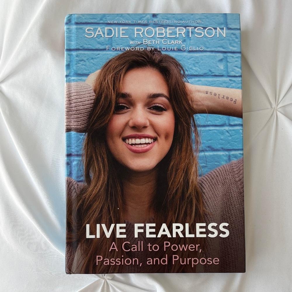 Live Fearless by Sadie Robertson - Blue Cover, Brown Accents